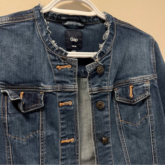 gap jean jacket - Picture 2 of 4